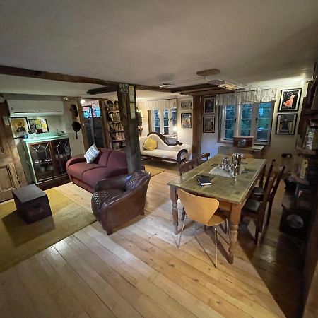 Remarkable Boultons Barn With Hot Tub Newton Abbot Dış mekan fotoğraf