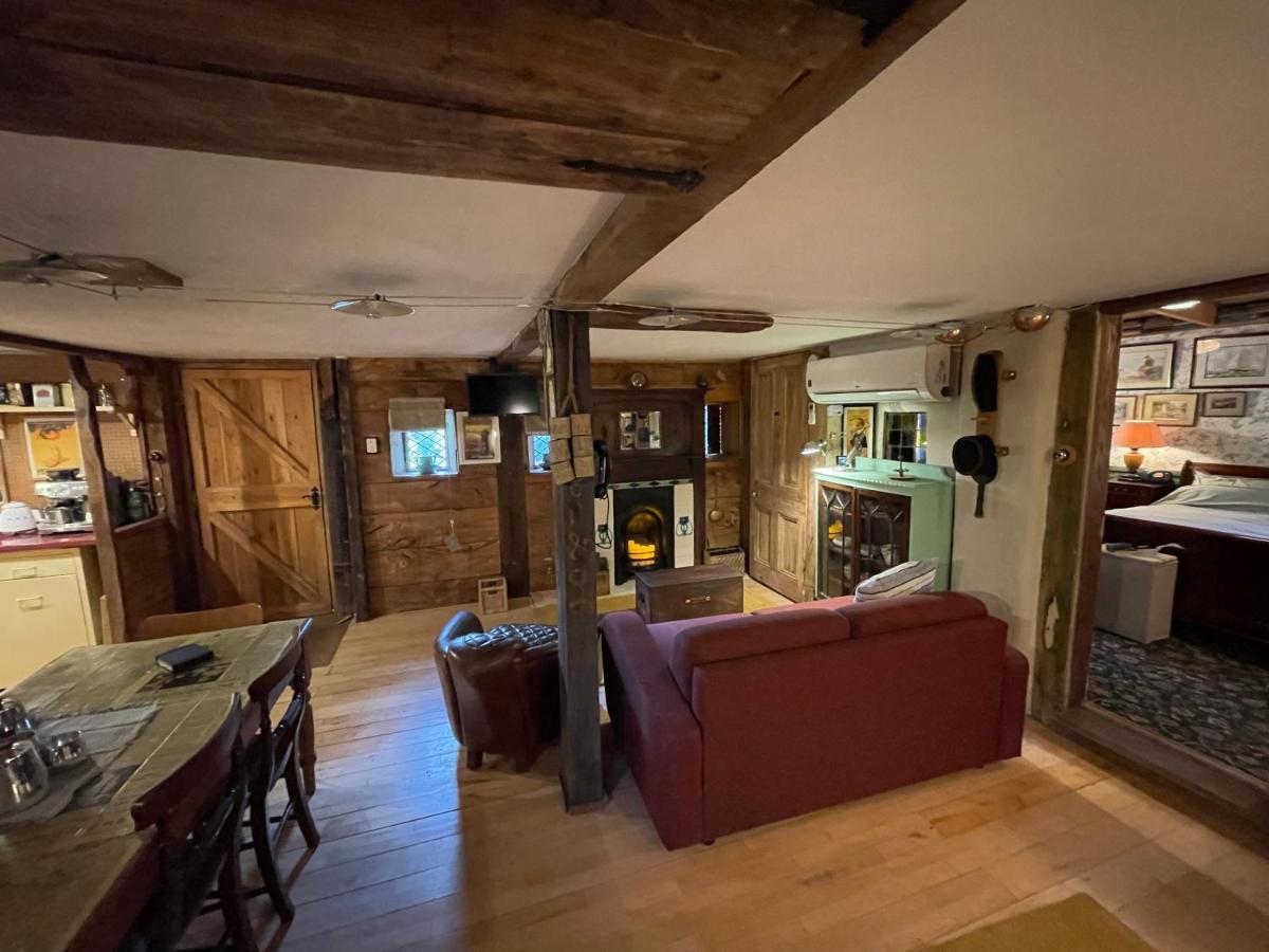 Remarkable Boultons Barn With Hot Tub Newton Abbot Dış mekan fotoğraf